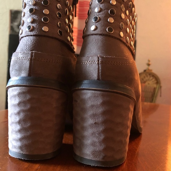 beautiful taupe ankle boots 37 - Picture 6 of 8